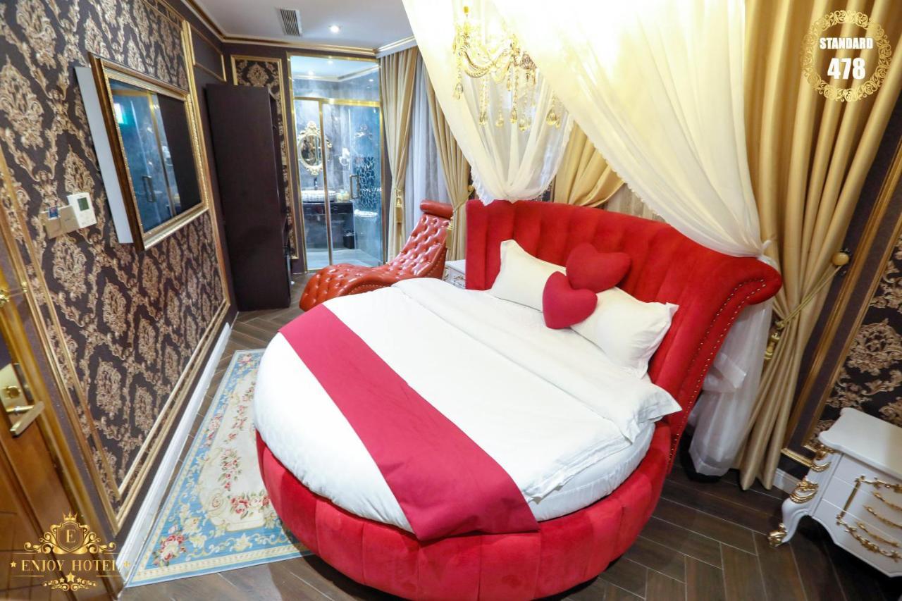 Enjoy Hotel 5A Ho-Chi-Minh-Stadt Exterior foto